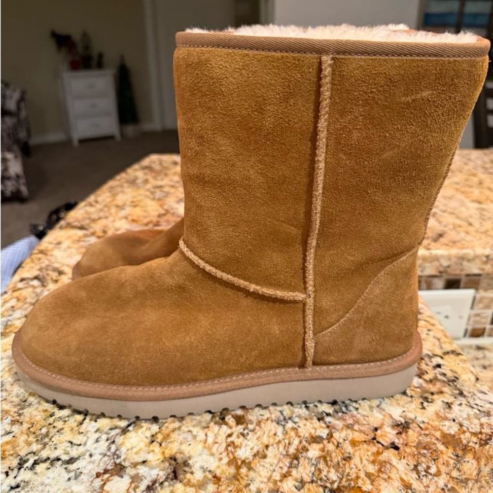 Tan Koolaburra by Ugg Boots